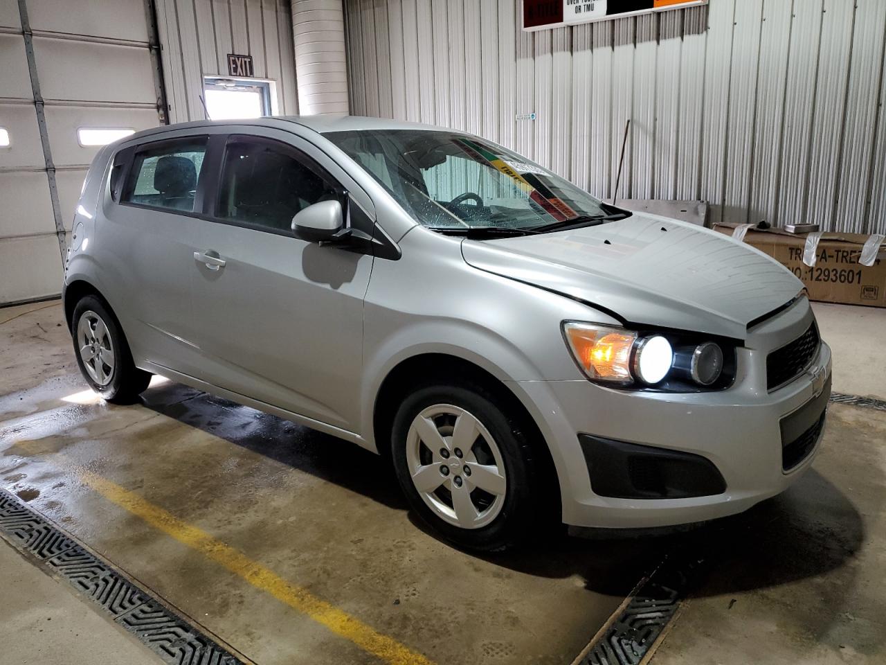 2015 Chevrolet Sonic VIN 1G1JB6SG3F4125628 Copart auction photo, side / rear end damage thumbnail 4