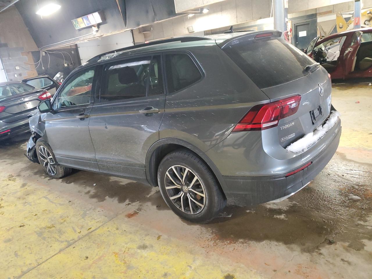 2021 Volkswagen Tiguan VIN 3VV1B7AX8MM010816 Copart auction photo, front end / side damage thumbnail 2