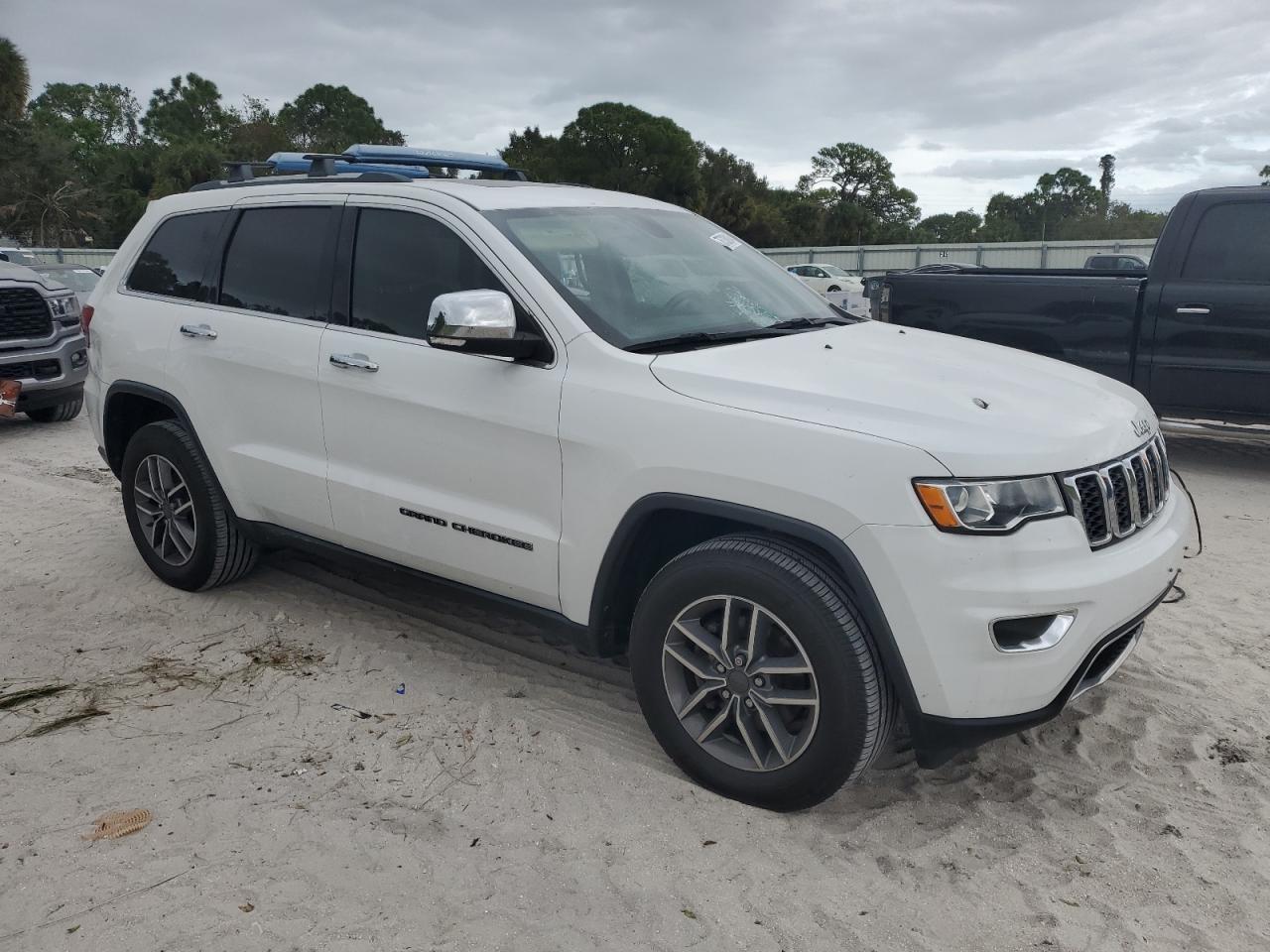 2020 Jeep Grand Cherokee VIN 1C4RJFBG8LC148501 Copart auction photo, water/flood damage thumbnail 4