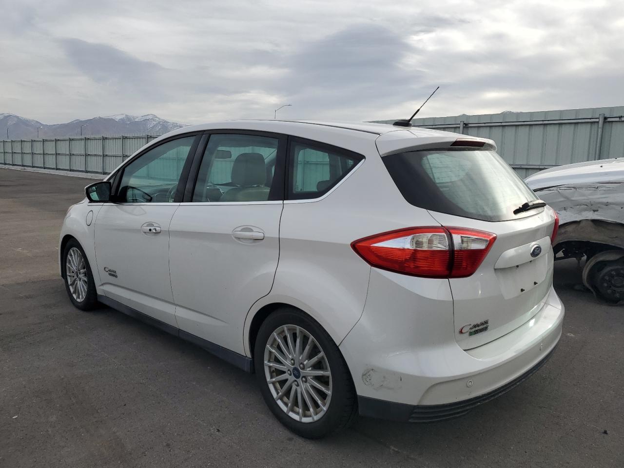 2013 Ford C-MAX VIN 1FADP5CUXDL554102 Copart auction photo, minor dent/scratches damage thumbnail 2