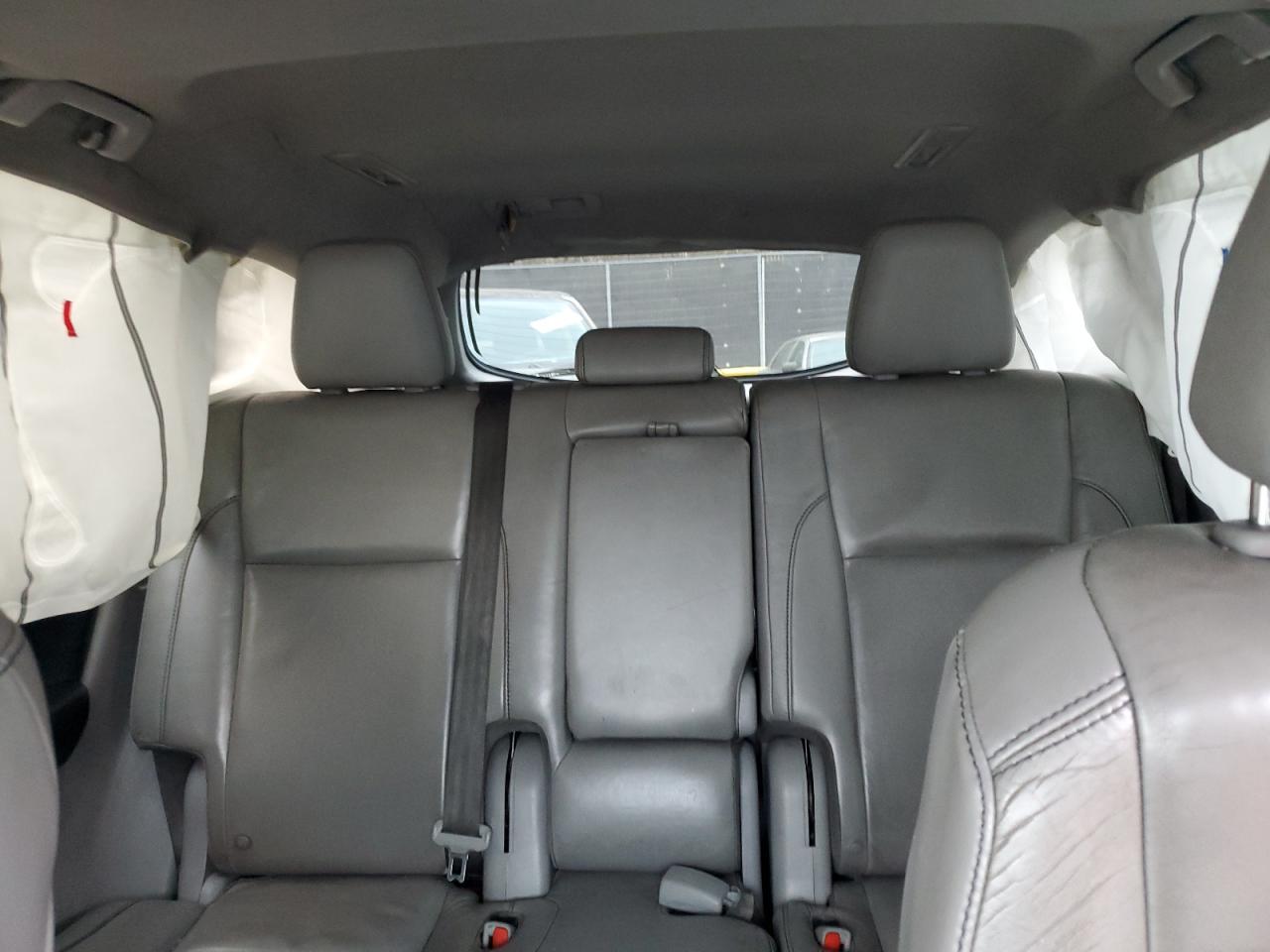 2016 Toyota Highlander VIN 5TDJKRFH7GS304045 Copart auction photo, front end damage thumbnail 10