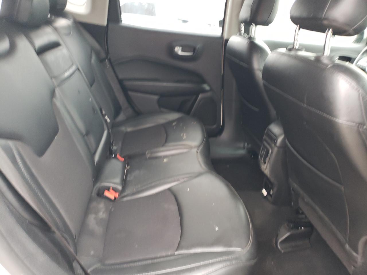 2019 Jeep Compass VIN 3C4NJCBB0KT699431 Copart auction photo, side / hail damage thumbnail 12