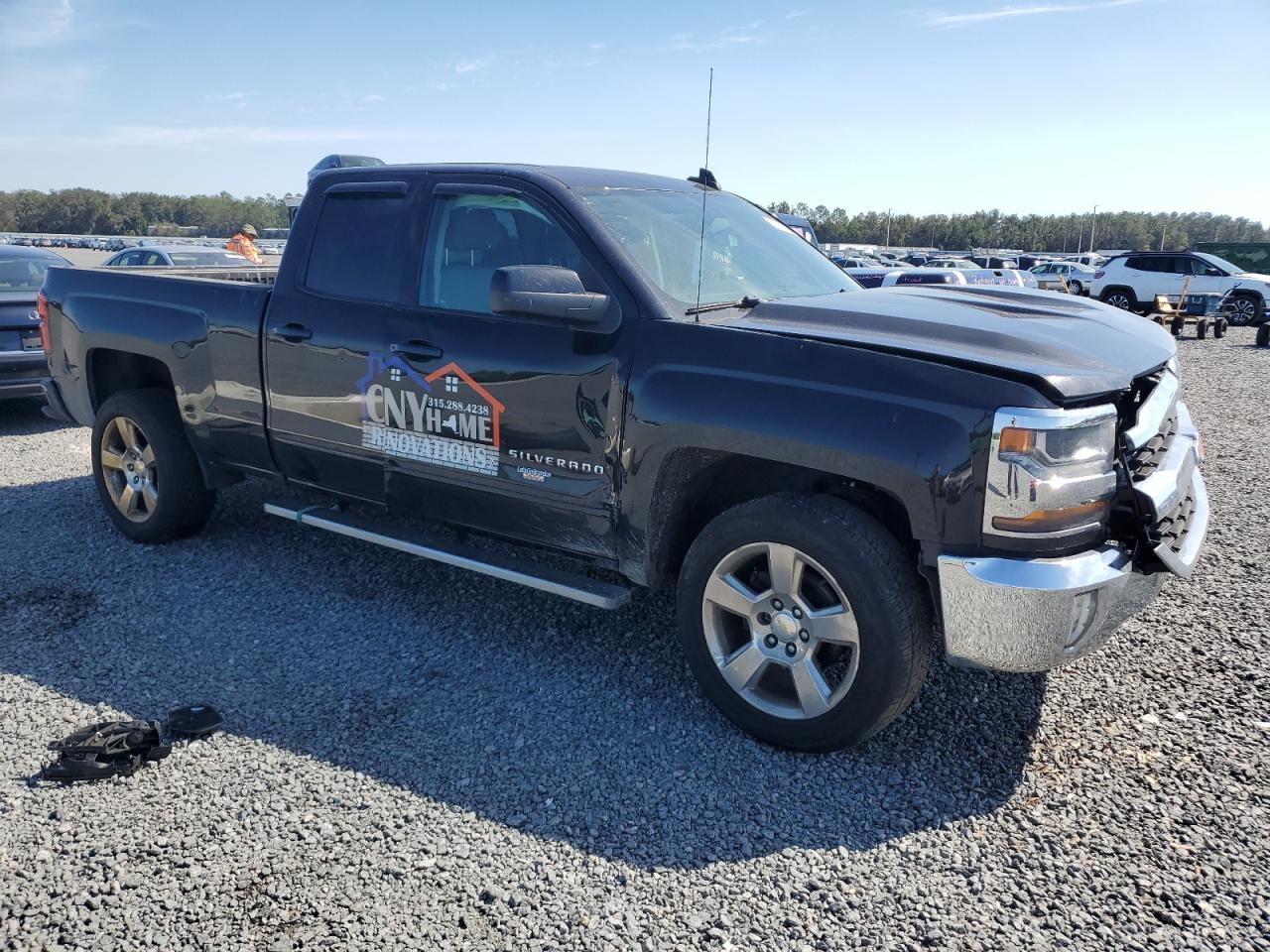 2016 Chevrolet Silverado VIN 1GCRCREC7GZ176295 Copart auction photo, front end / side damage thumbnail 4