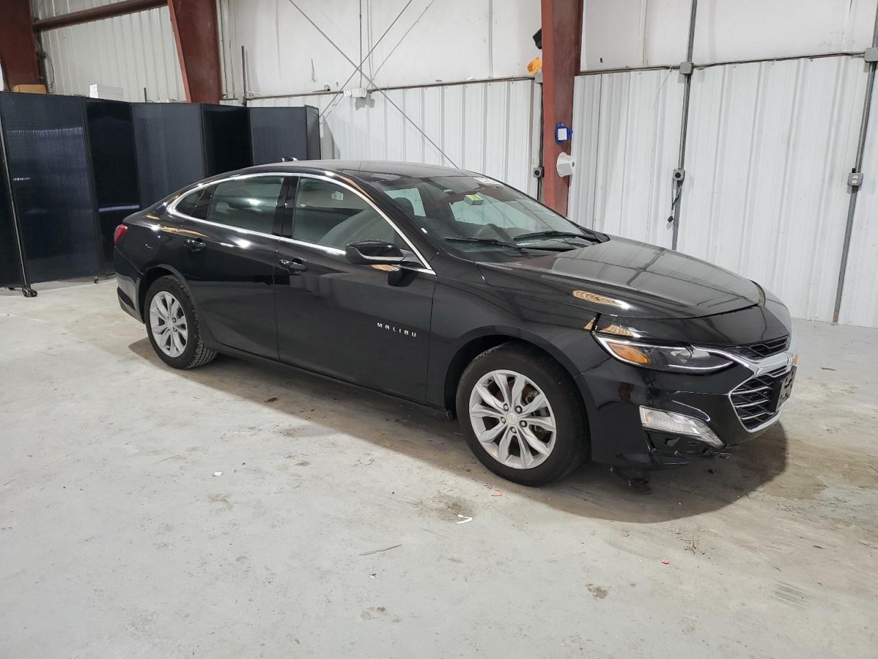 2022 Chevrolet Malibu VIN 1G1ZD5ST9NF195240 Copart auction photo, water/flood damage thumbnail 4