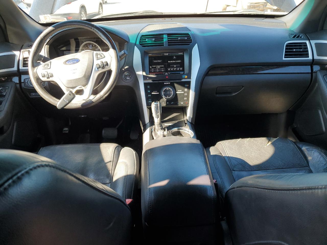 2014 Ford Explorer VIN 1FM5K7F92EGB33352 Copart auction photo, all over / front end damage thumbnail 8