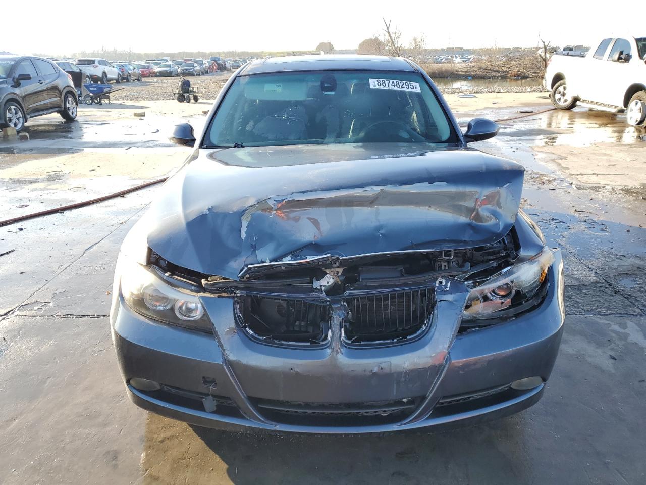 2006 BMW 3er VIN WBAVB13546PT07858 Copart auction photo, front end damage thumbnail 5