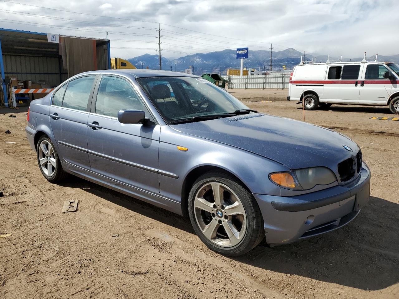 2004 BMW 3er VIN WBAEW53484PG11634 Copart auction photo, front end / side damage thumbnail 4