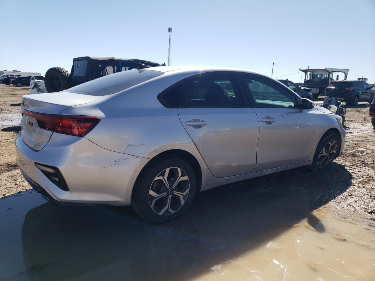 2020 KIA Forte VIN 3KPF24AD0LE221090 Copart auction photo, front end / undercarriage damage thumbnail 3