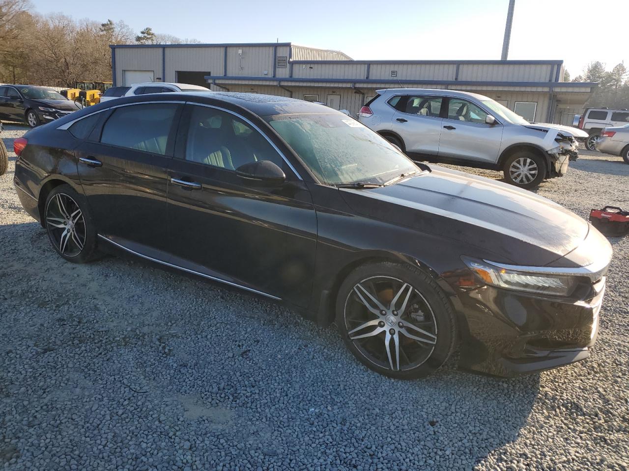 2022 Honda Accord VIN 1HGCV2F92NA006286 Copart auction photo, vandalism damage thumbnail 4