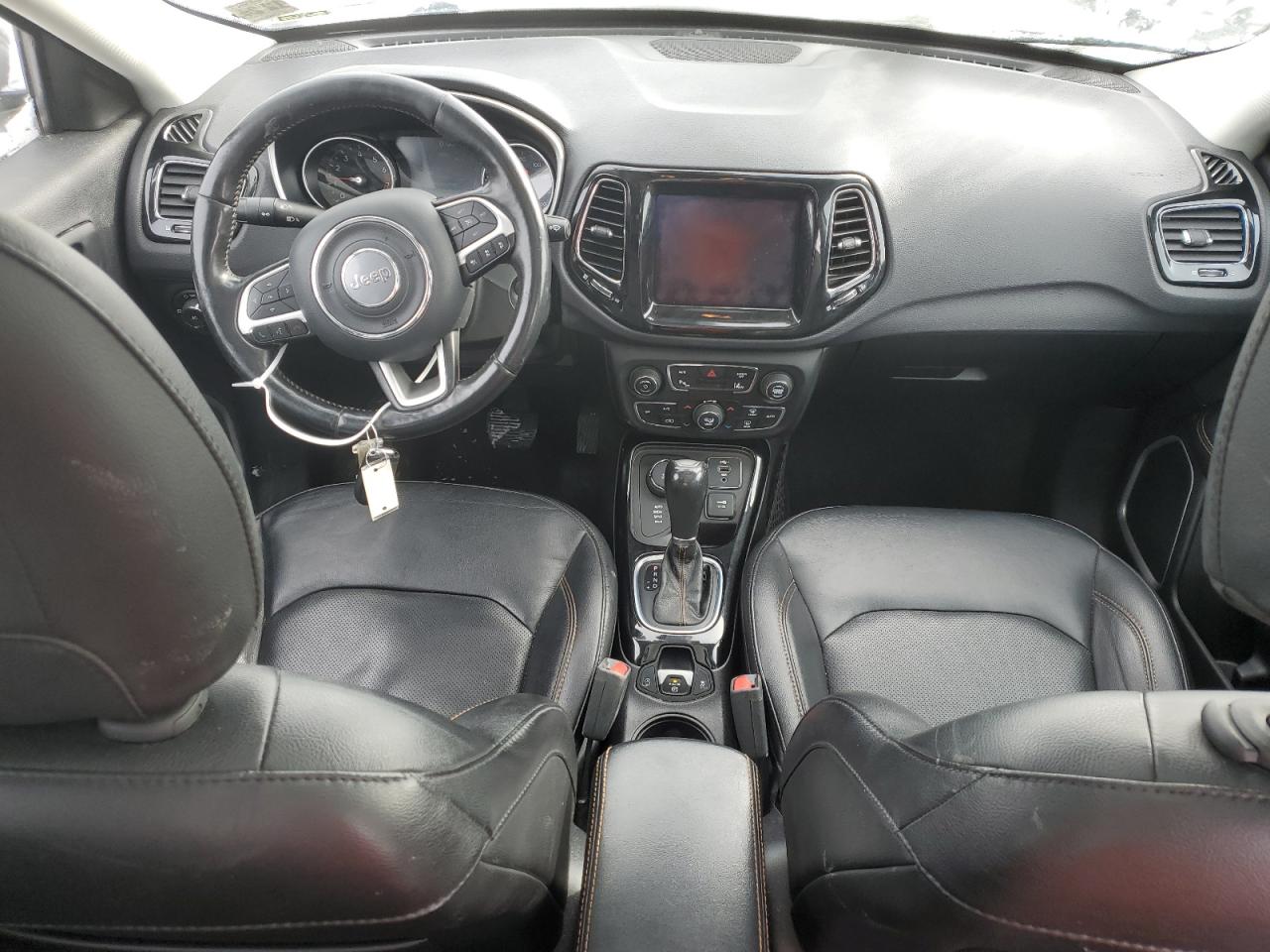 2020 Jeep Compass VIN 3C4NJDCBXLT104980 Copart auction photo, rear end / minor dent/scratches damage thumbnail 8