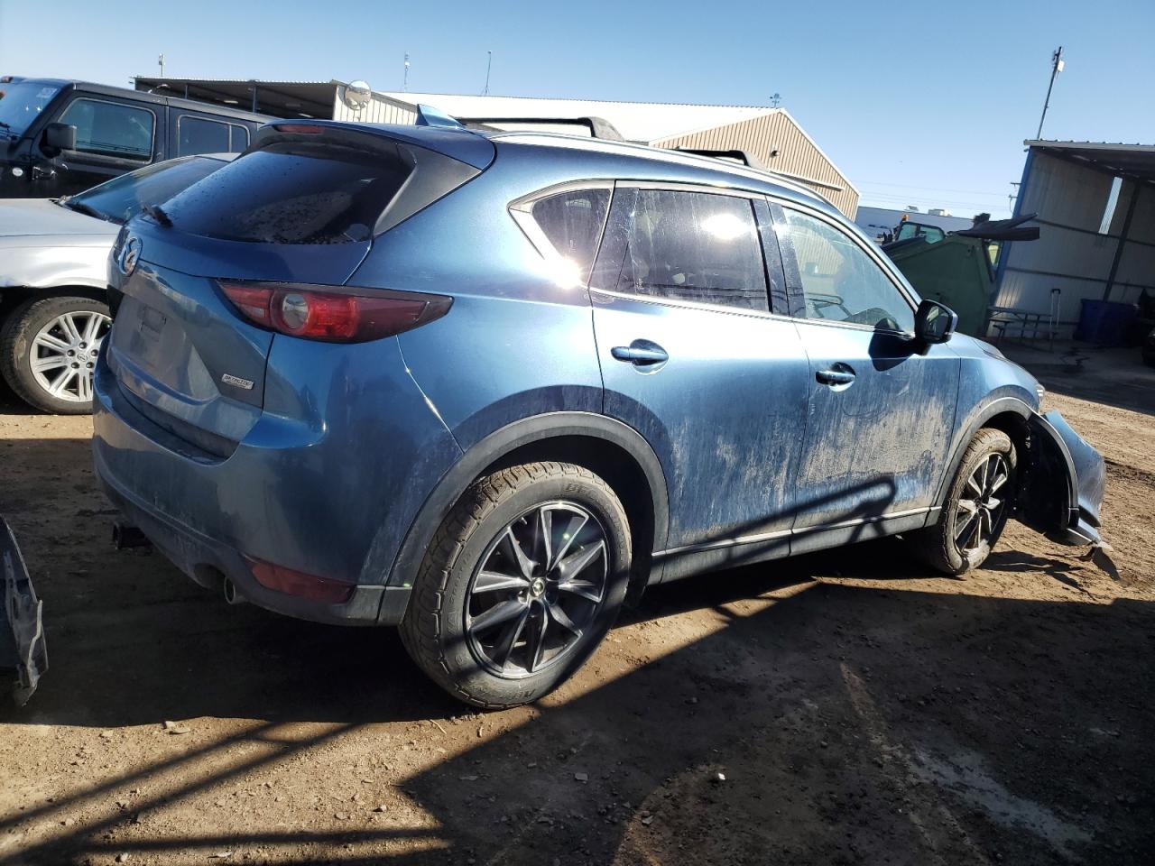 2018 Mazda CX-5 VIN JM3KFBDM9J0323388 Copart auction photo, front end / side damage thumbnail 3