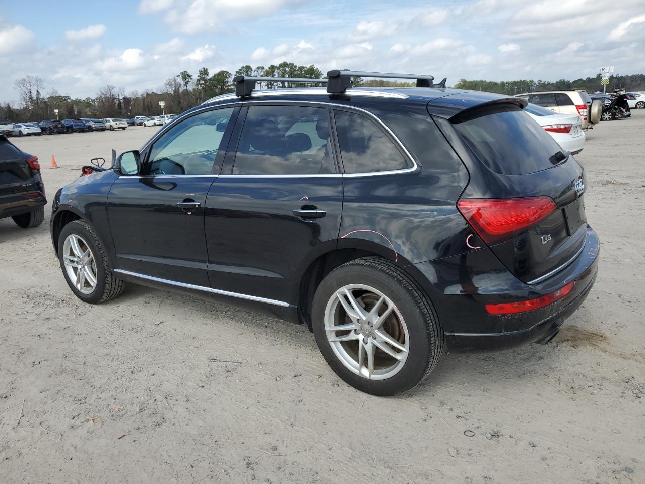2016 Audi Q5 VIN WA1L2AFP7GA138425 Copart auction photo, side / minor dent/scratches damage thumbnail 2