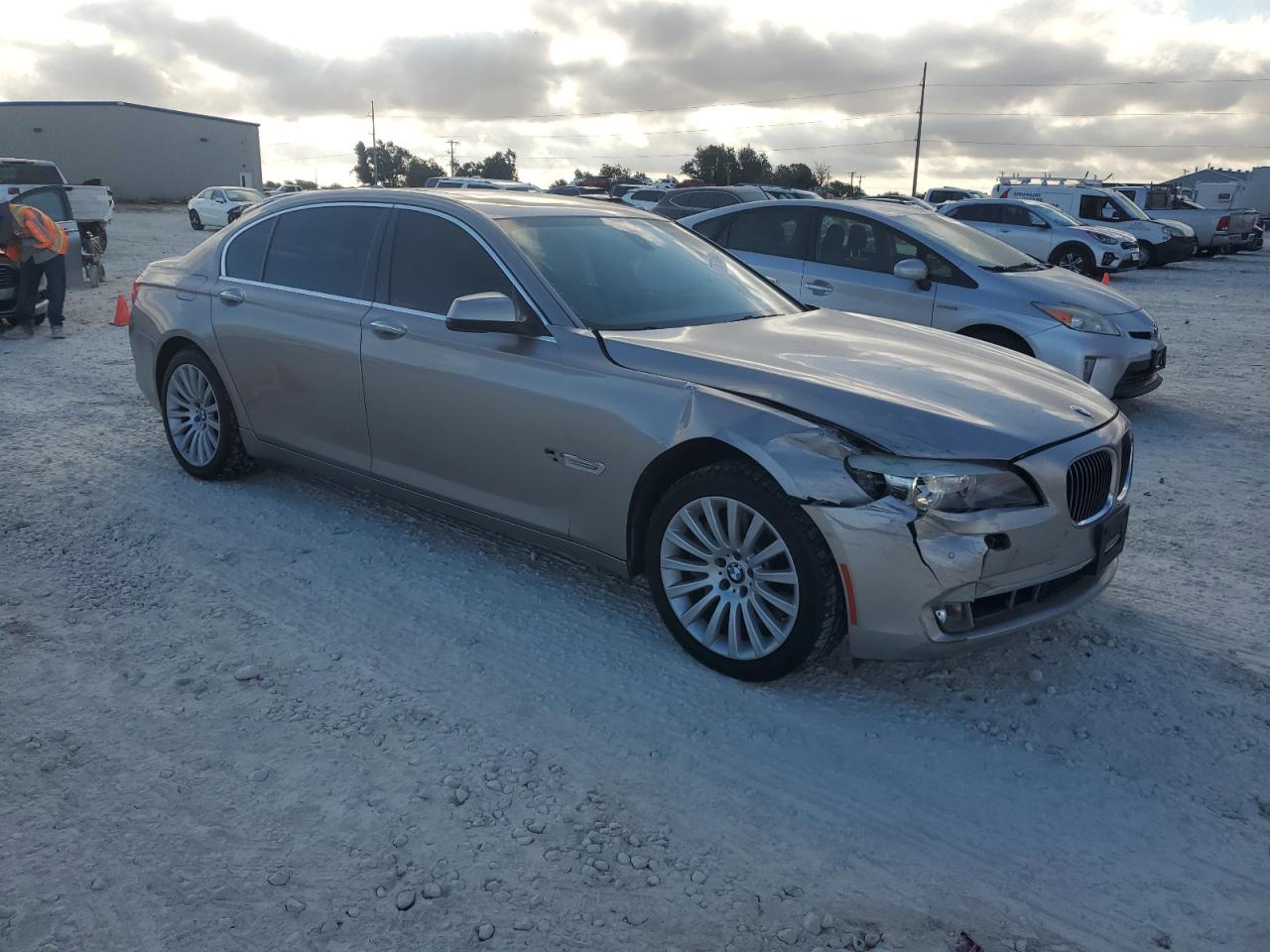 2012 BMW 7er VIN WBAKC8C51CC435809 Copart auction photo, front end damage thumbnail 4