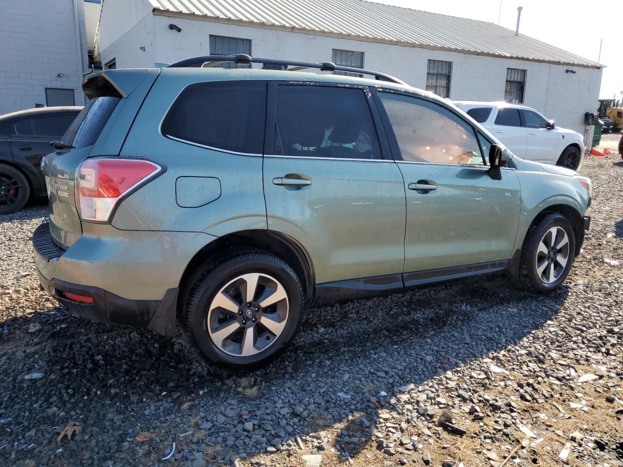 2017 Subaru Forester VIN JF2SJAJC4HH491840 Copart auction photo, front end / side damage thumbnail 3