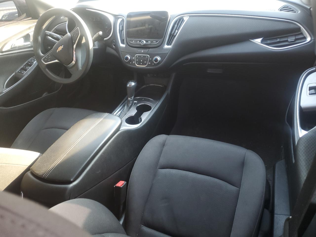 2019 Chevrolet Malibu VIN 1G1ZD5ST1KF174216 Copart auction photo, front end damage thumbnail 8