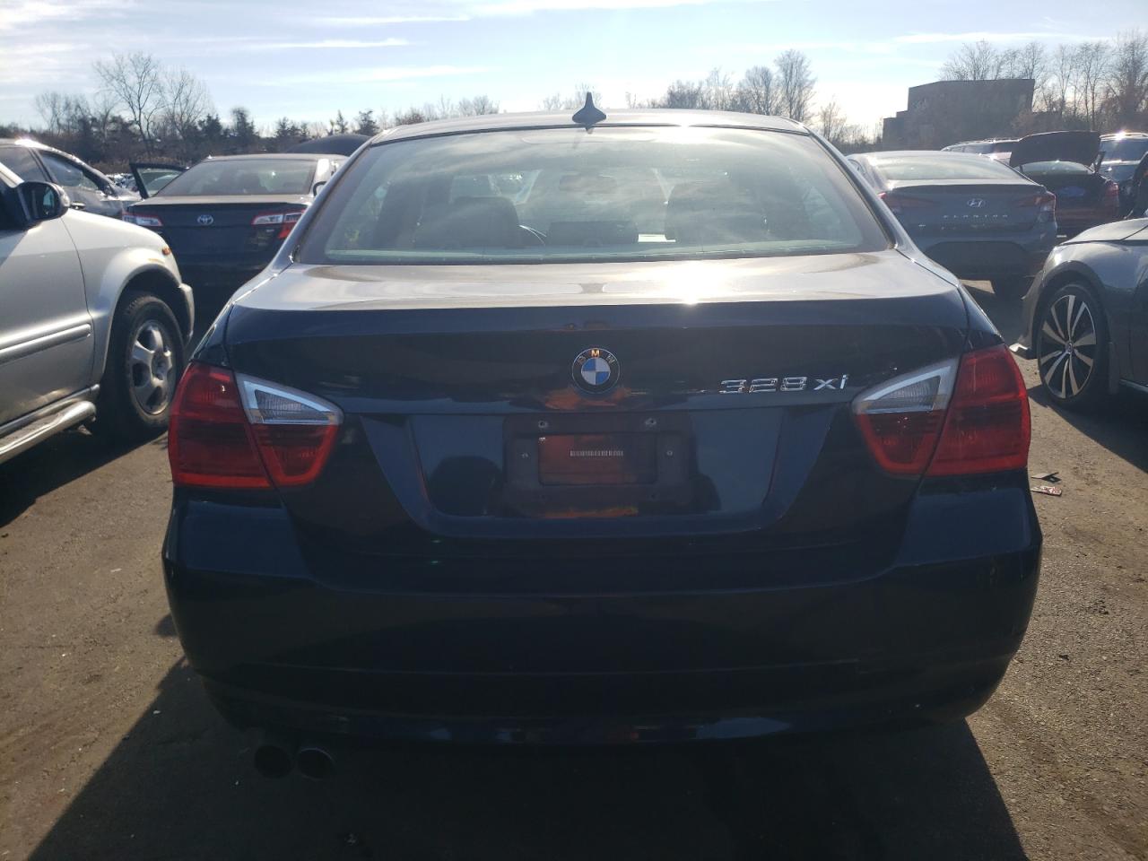 2008 BMW 3er VIN WBAVC935X8KZ72467 Copart auction photo, minor dent/scratches damage thumbnail 6