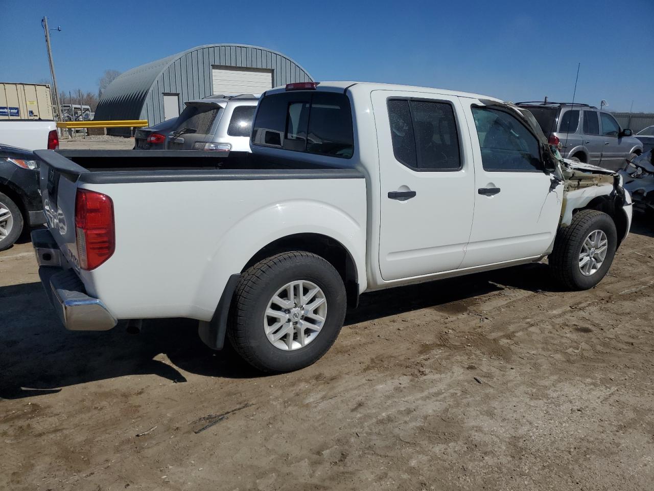 2019 Nissan Navara (Frontier) VIN 1N6DD0EV9KN875834 Copart auction photo, front end damage thumbnail 3