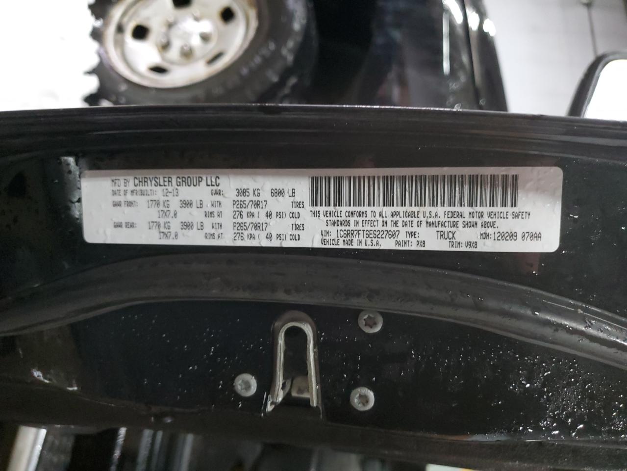 2014 RAM 1500 VIN 1C6RR7FT6ES227607 Copart auction photo, front end / minor dent/scratches damage thumbnail 12