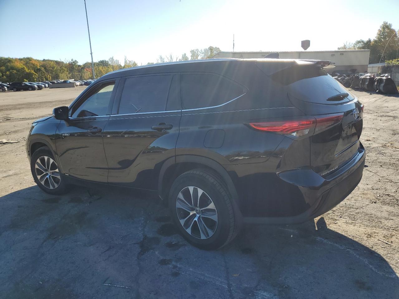 2021 Toyota Highlander VIN 5TDGBRCH8MS531173 Copart auction photo, front end / minor dent/scratches damage thumbnail 2