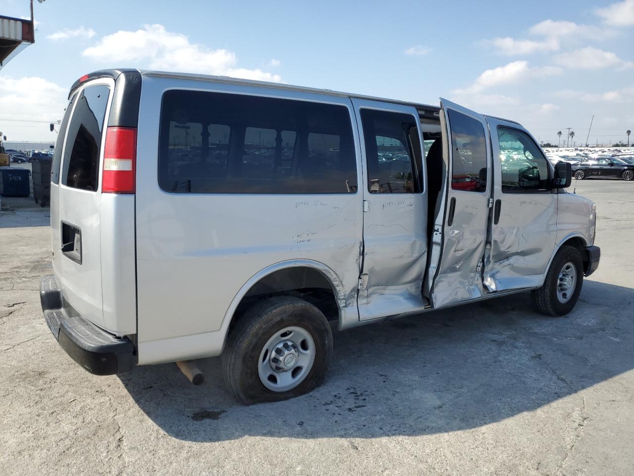 2014 Chevrolet Express VIN 1GAWGPFG9E1185033 Copart auction photo, side / rear end damage thumbnail 3