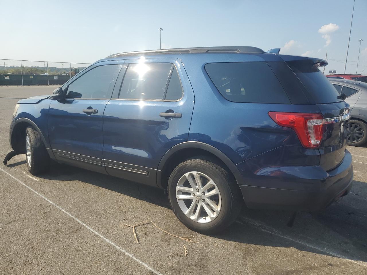 2016 Ford Explorer VIN 1FM5K7B84GGB85324 Copart auction photo, front end damage thumbnail 2