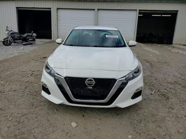 2020 Nissan Altima VIN 1N4BL4BVXLC133468 Copart auction photo, rear end / minor dent/scratches damage thumbnail 14