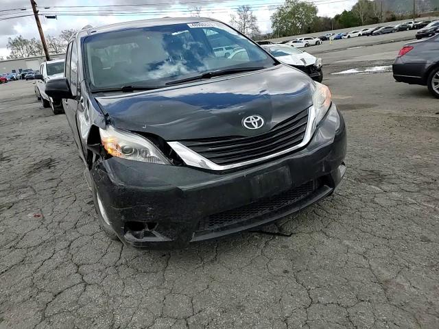 2017 Toyota Sienna VIN 5TDKZ3DC7HS771343 Copart auction photo, front end / side damage thumbnail 12
