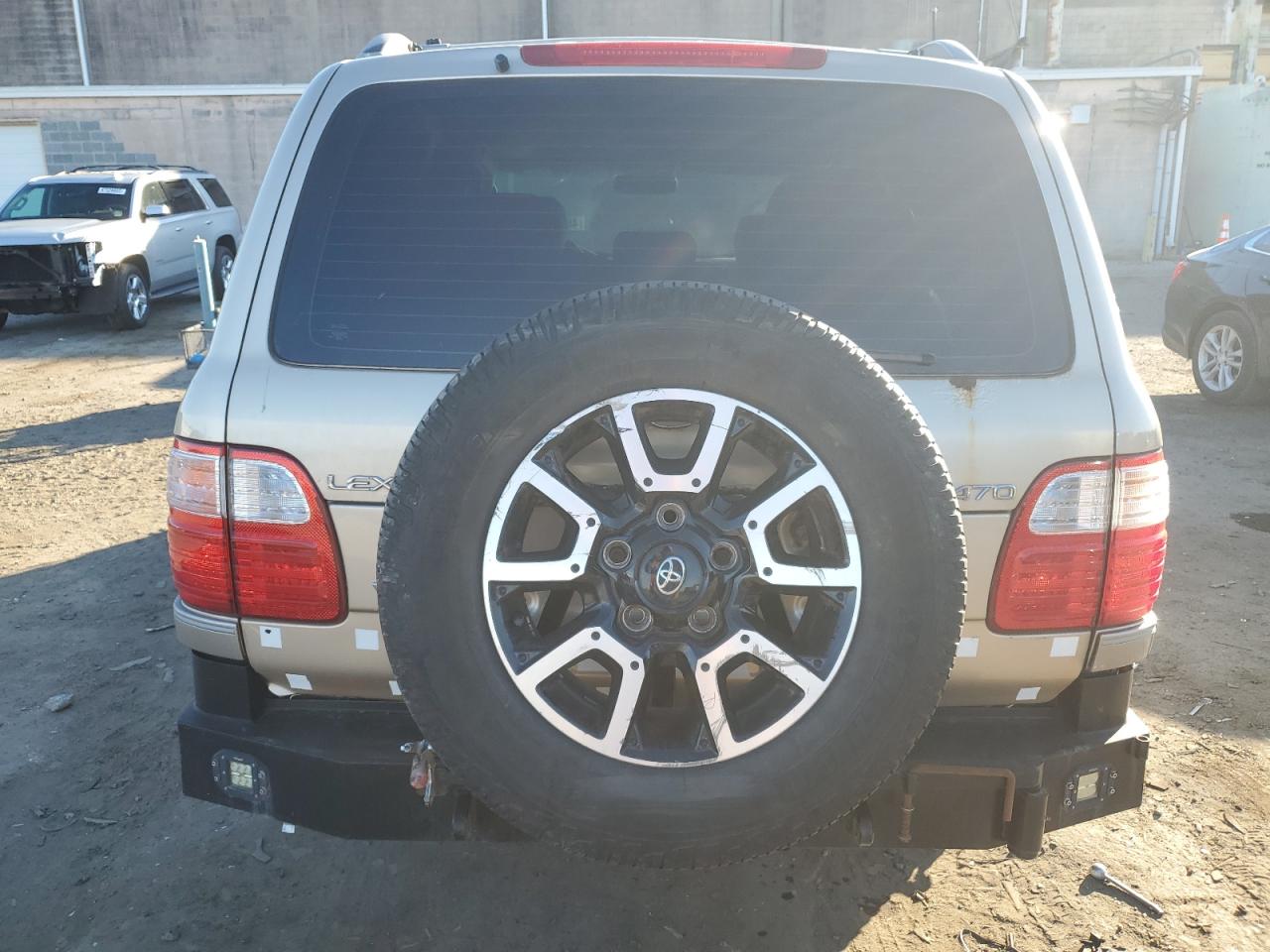 2000 Lexus LX VIN JT6HT00W2Y0120562 Copart auction photo, front end / minor dent/scratches damage thumbnail 6