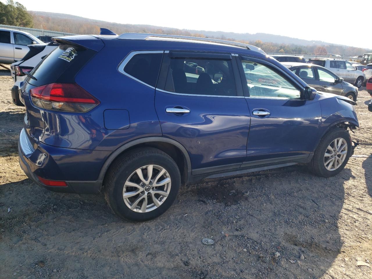 2018 Nissan Rogue VIN KNMAT2MV2JP597352 Copart auction photo, front end / side damage thumbnail 3