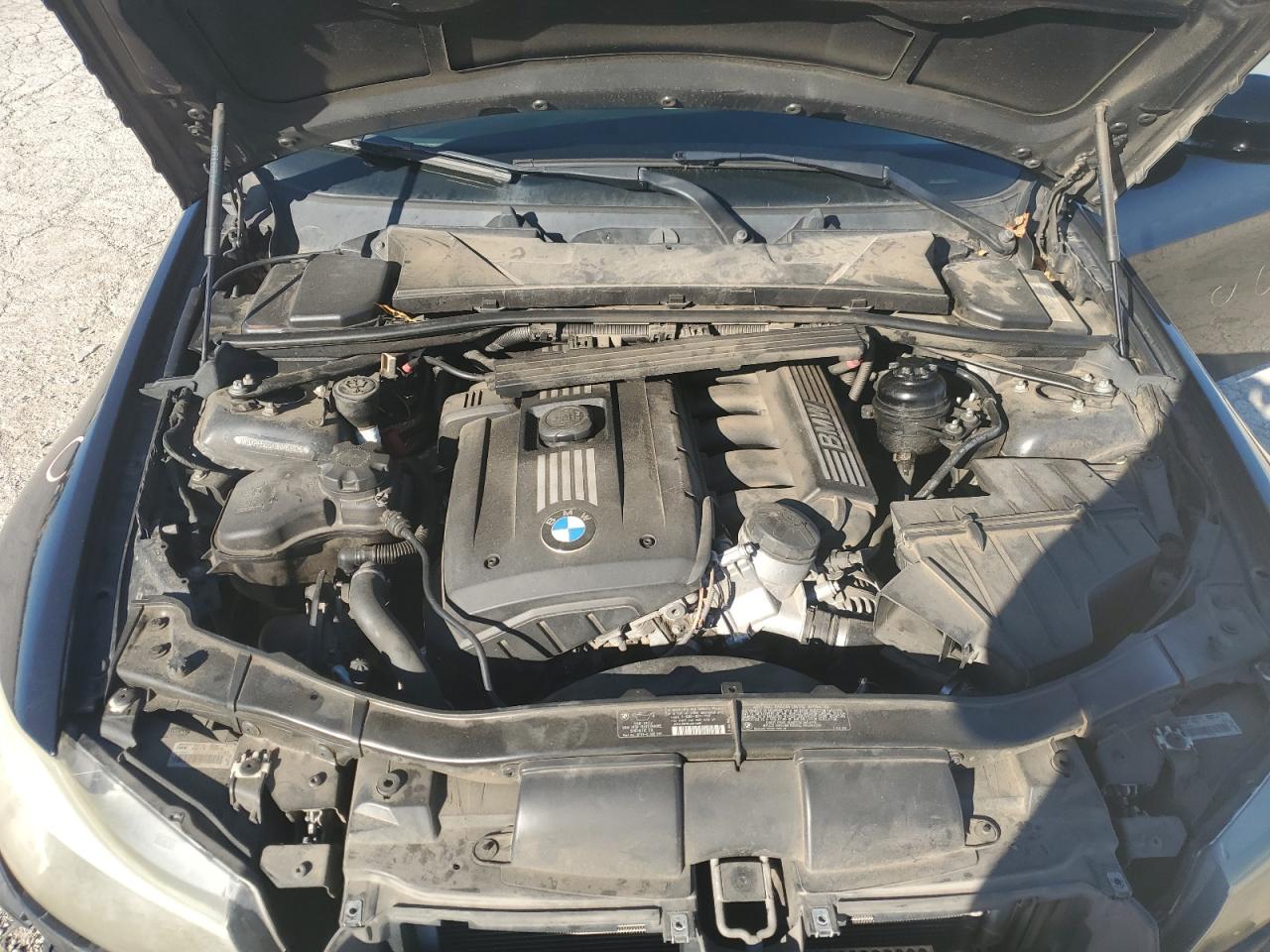 2011 BMW 3er VIN WBAPH5G5XBNM83926 Copart auction photo, front end damage thumbnail 11