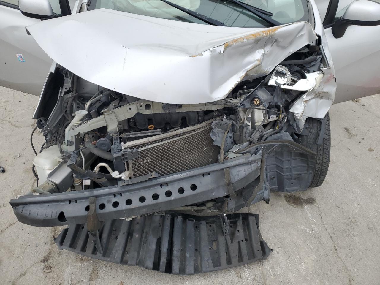 2014 Nissan Versa VIN 3N1CE2CPXEL418369 Copart auction photo, front end / side damage thumbnail 13