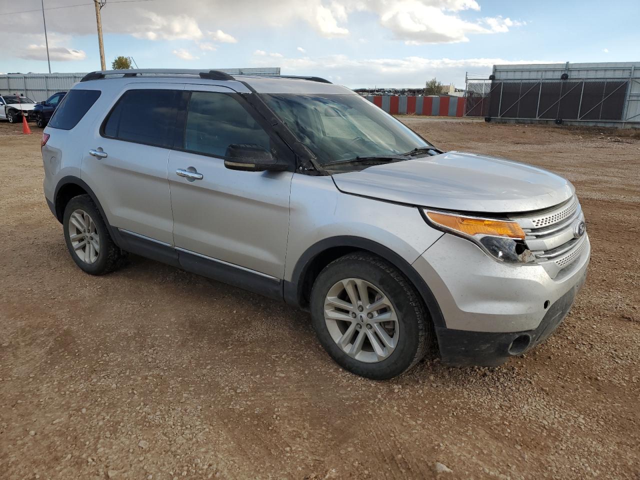 2013 Ford Explorer VIN 1FM5K8D81DGA27277 Copart auction photo, front end / undercarriage damage thumbnail 4