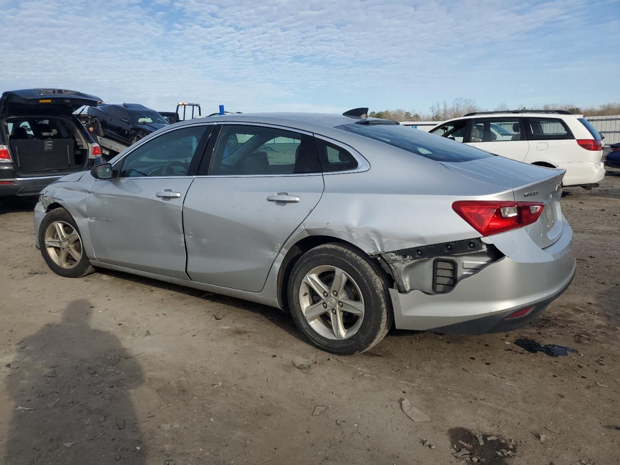 2022 Chevrolet Malibu VIN 1G1ZC5ST2NF142463 Copart auction photo, side / front end damage thumbnail 2