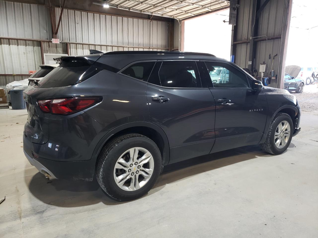 2021 Chevrolet Blazer VIN 3GNKBDRS1MS575051 Copart auction photo, front end / minor dent/scratches damage thumbnail 3
