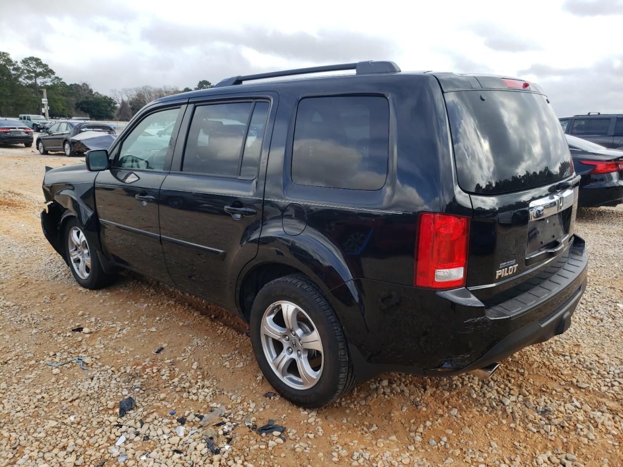 2015 Honda Pilot VIN 5FNYF3H51FB029374 Copart auction photo, front end damage thumbnail 2