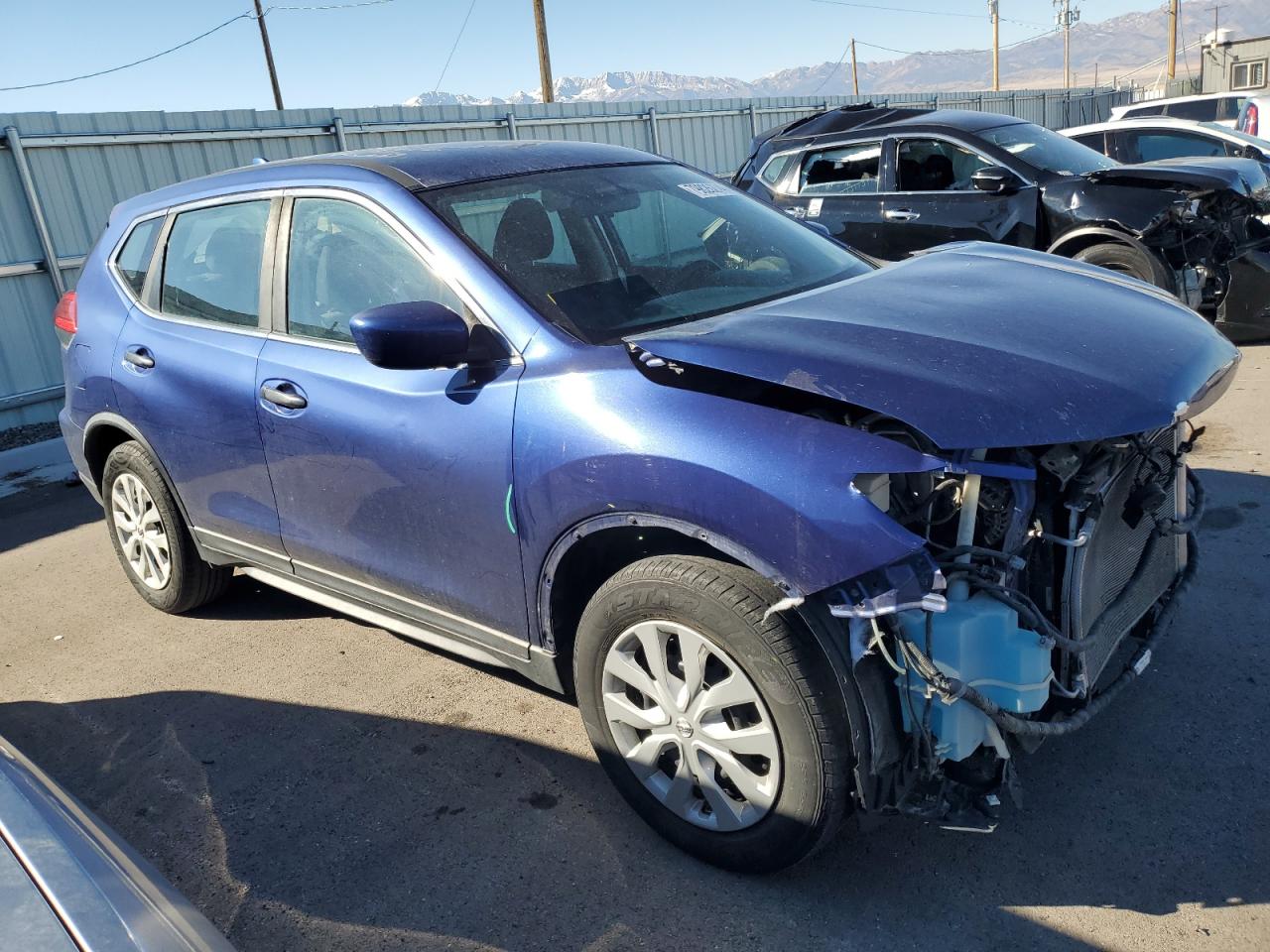 2017 Nissan Rogue VIN KNMAT2MT1HP550032 Copart auction photo, front end damage thumbnail 4