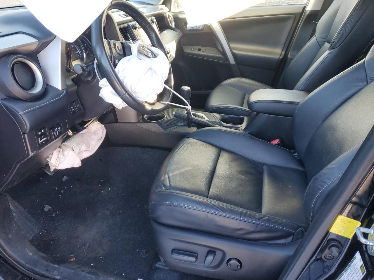 2015 Toyota RAV 4 VIN 2T3DFREV2FW235240 Copart auction photo, front end / side damage thumbnail 7