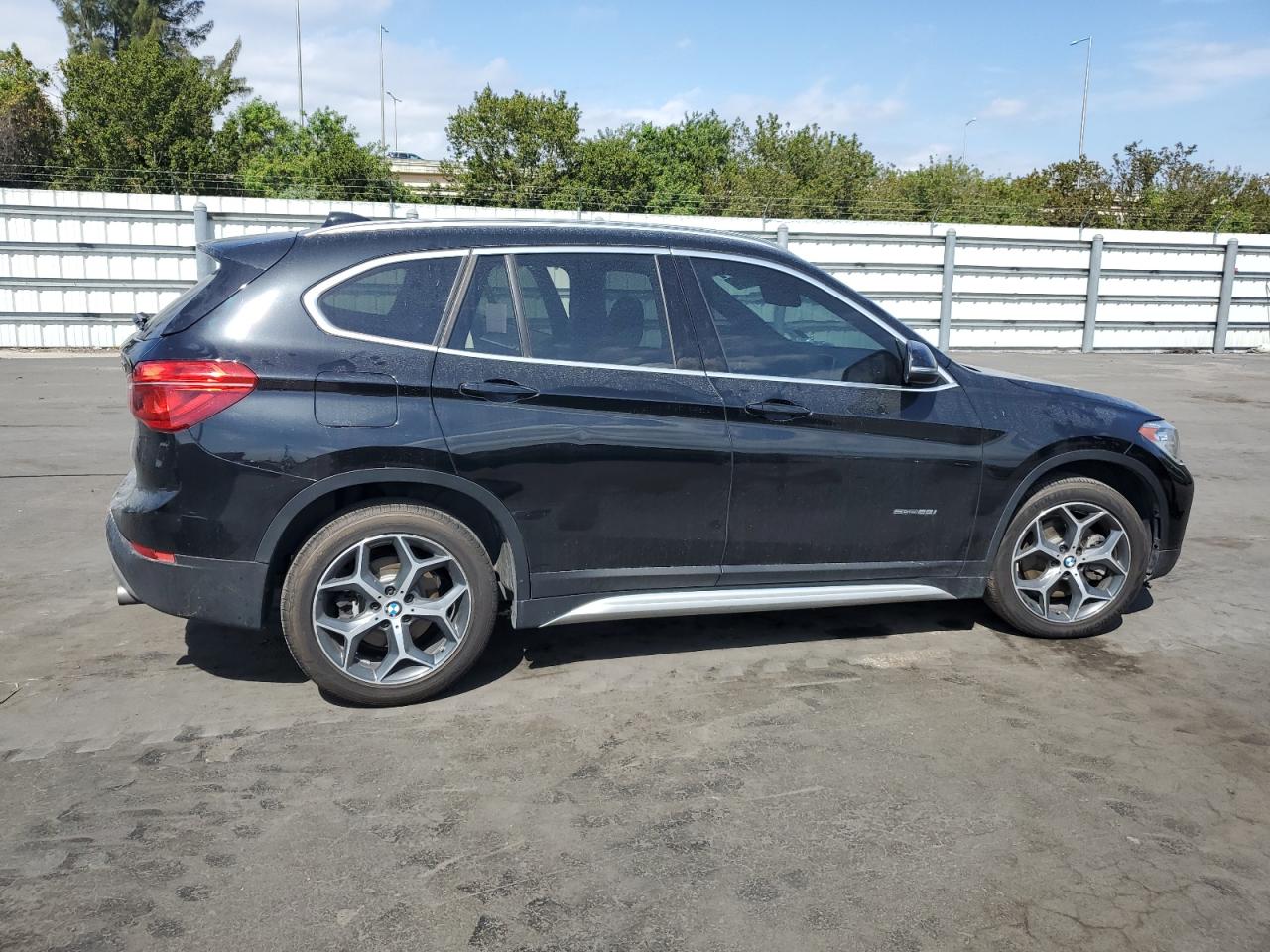 2018 BMW X1 VIN WBXHU7C31J5H42892 Copart auction photo, water/flood damage thumbnail 3