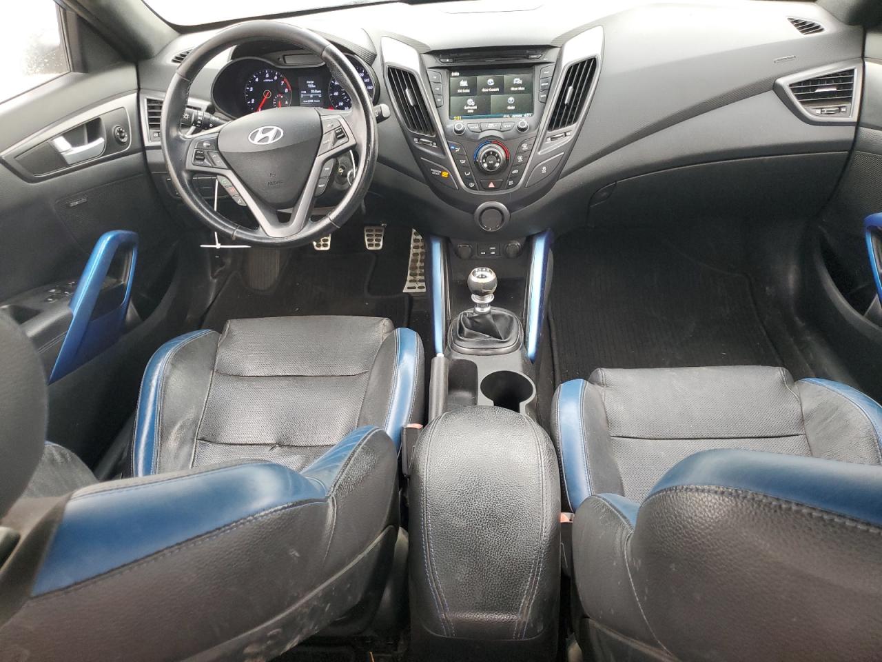 2016 Hyundai Veloster VIN KMHTC6AE6GU262394 Copart auction photo, minor dent/scratches damage thumbnail 8