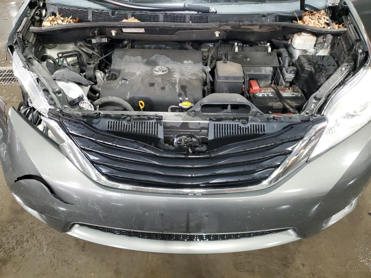 2012 Toyota Sienna VIN 5TDJK3DC4CS035601 Copart auction photo, front end damage thumbnail 13