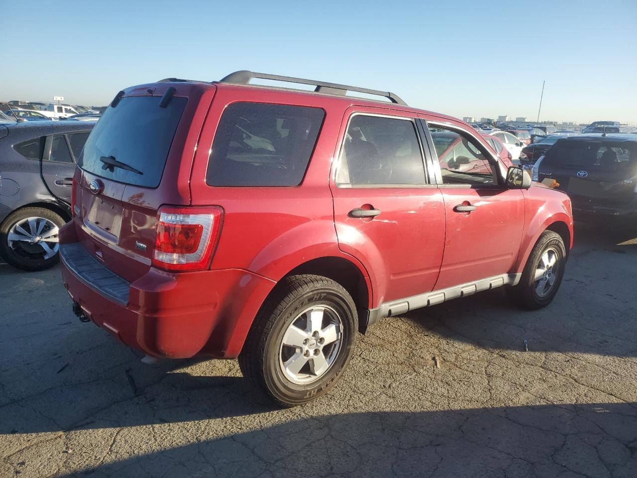 2011 Ford Escape VIN 1FMCU0DG4BKA44482 Copart auction photo, mechanical damage thumbnail 3