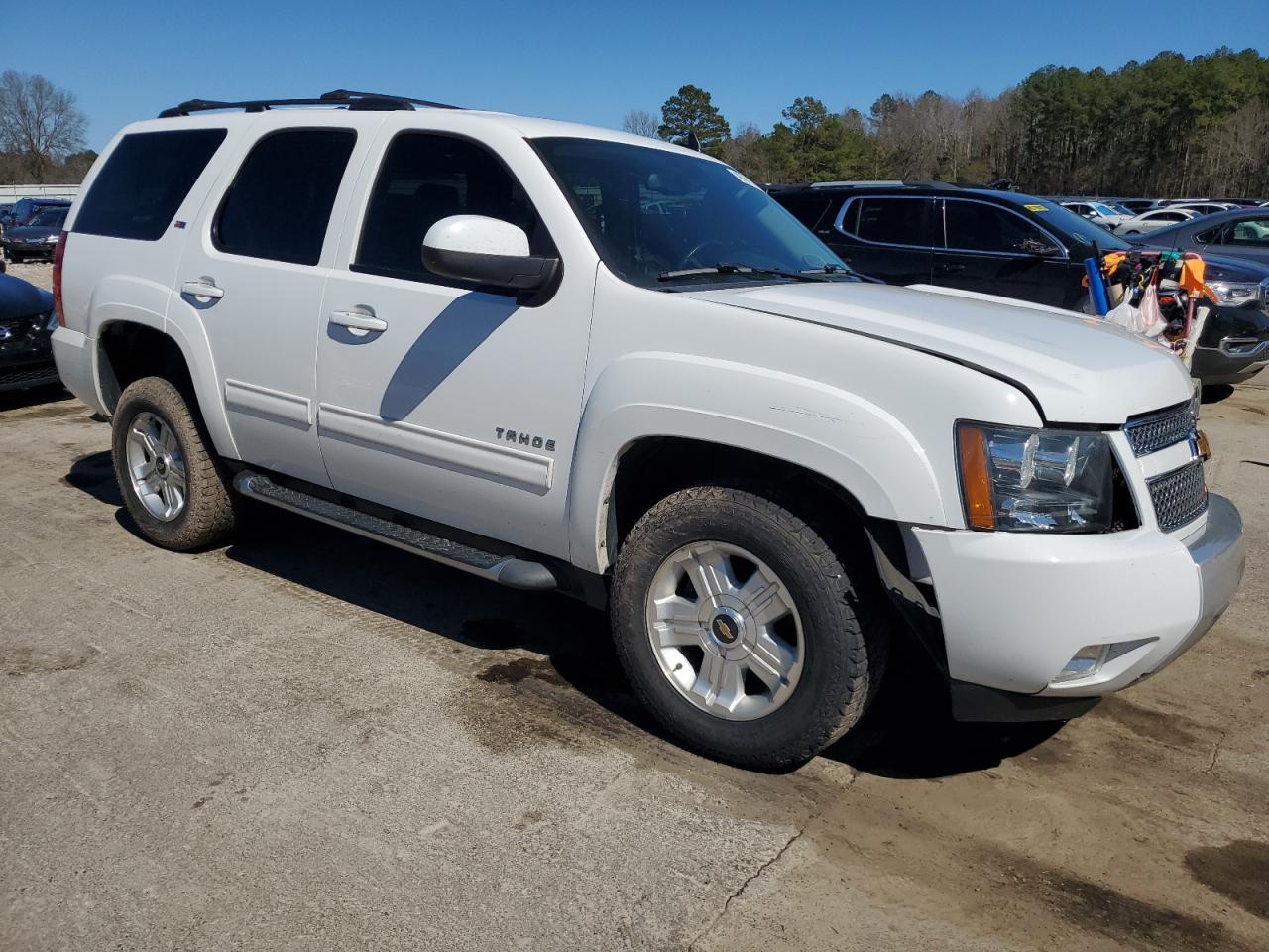 2012 Chevrolet Tahoe VIN 1GNSKBE0XCR328525 Copart auction photo, side / minor dent/scratches damage thumbnail 4