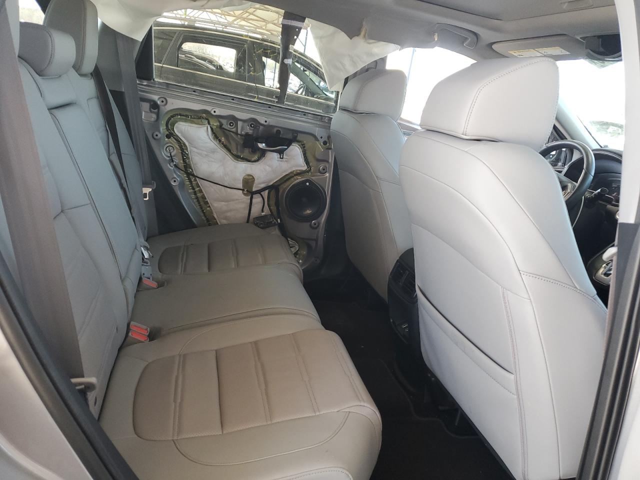 2020 Honda CR-V VIN 2HKRW1H89LH401205 Copart auction photo, front end / side damage thumbnail 11