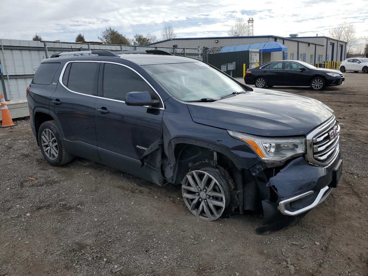 2017 GMC Acadia VIN 1GKKNSLS2HZ290711 Copart auction photo, front end damage thumbnail 4