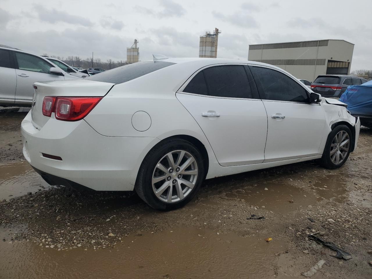 2015 Chevrolet Malibu VIN 1G11F5SL1FF283885 Copart auction photo, front end damage thumbnail 3