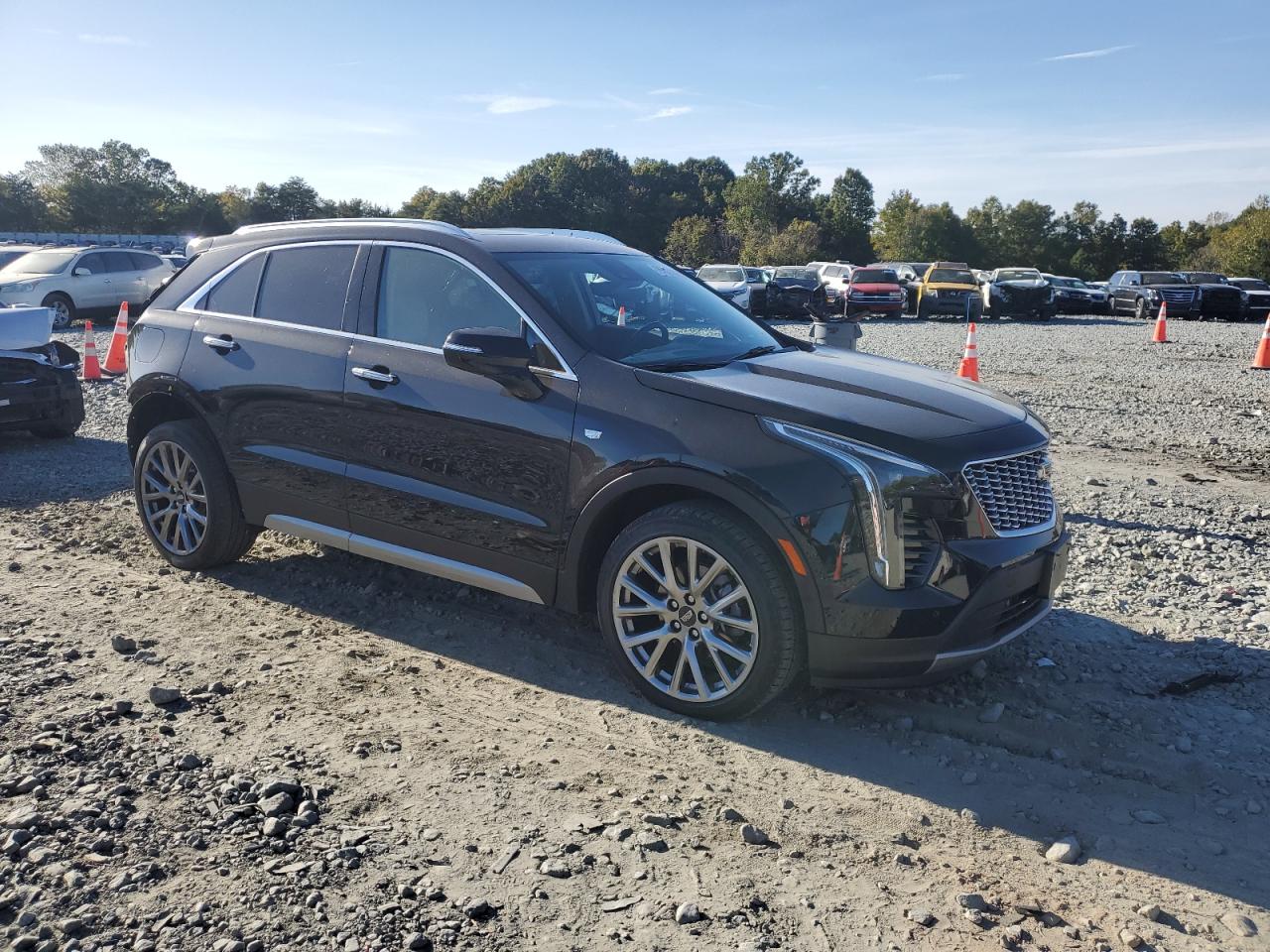 2019 Cadillac XT4 VIN 1GYFZDR48KF227380 Copart auction photo, rear end damage thumbnail 4
