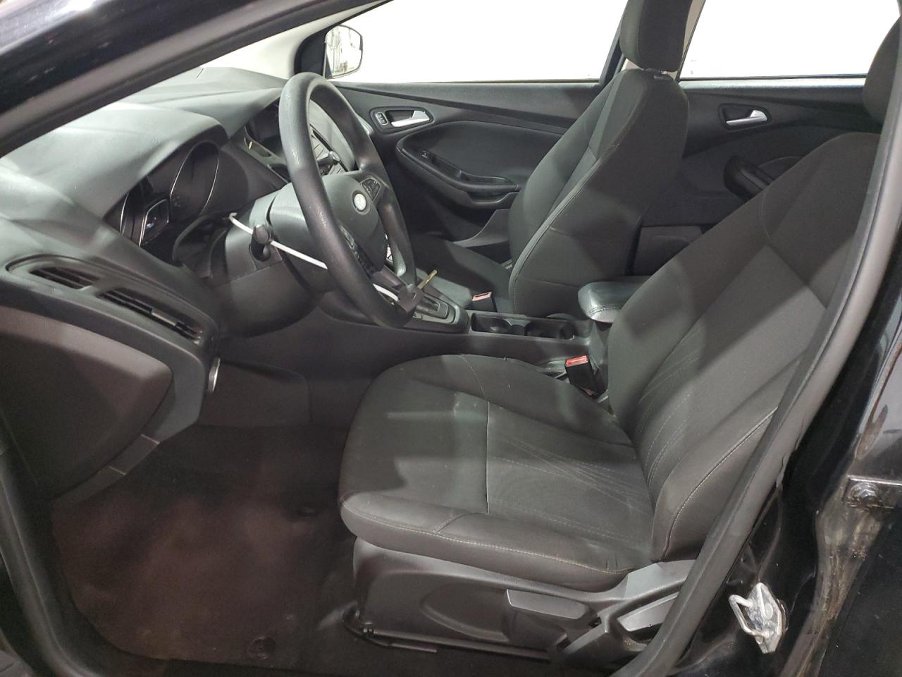 2015 Ford Focus VIN 1FADP3F21FL226892 Copart auction photo, minor dent/scratches / normal wear damage thumbnail 7