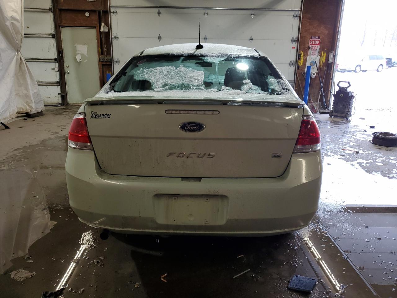2010 Ford Focus VIN 1FAHP3FN8AW188760 Copart auction photo, front end / side damage thumbnail 6