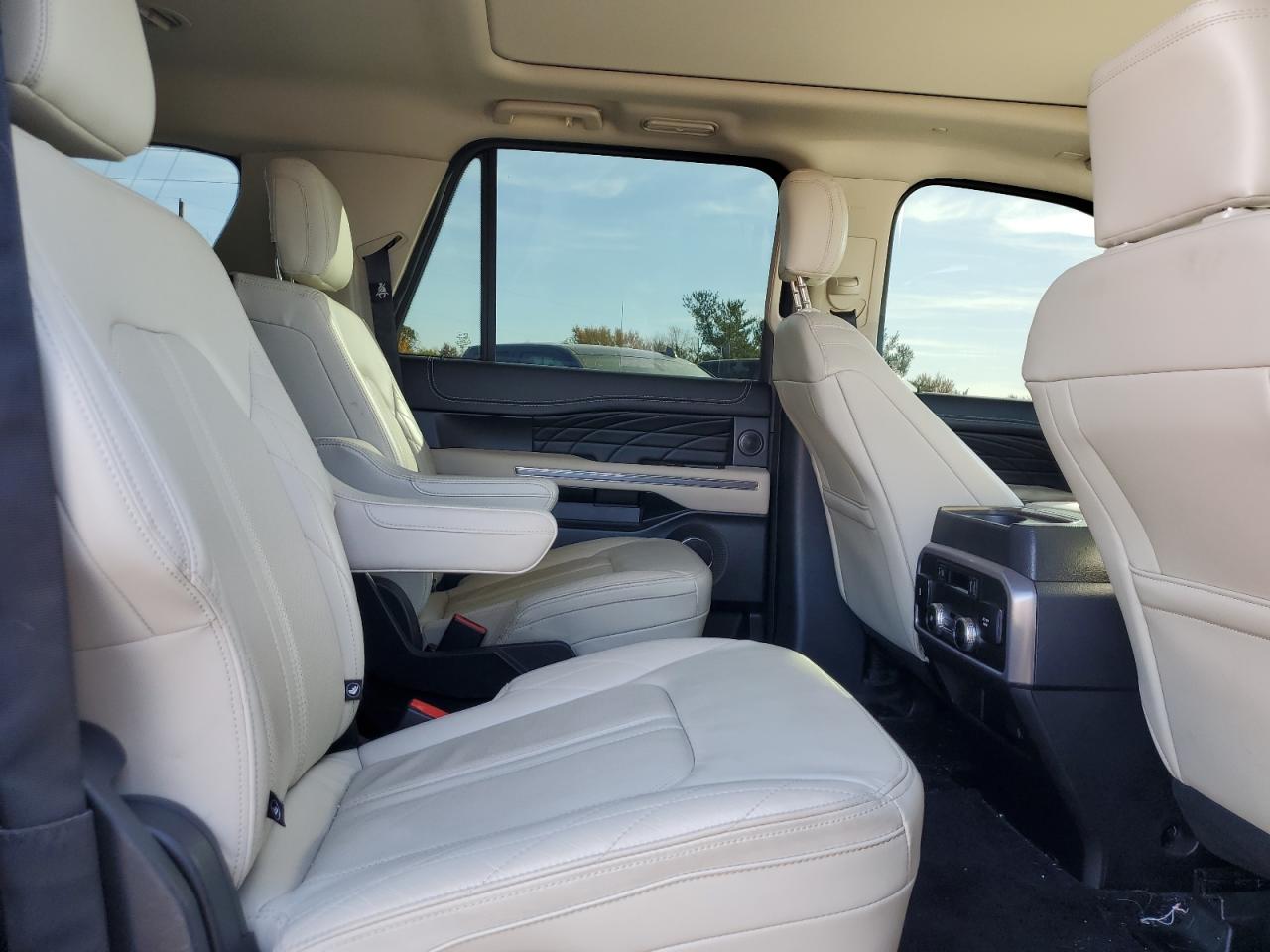 2020 Ford Expedition VIN 1FMJK1MT2LEA78548 Copart auction photo, rear end damage thumbnail 11
