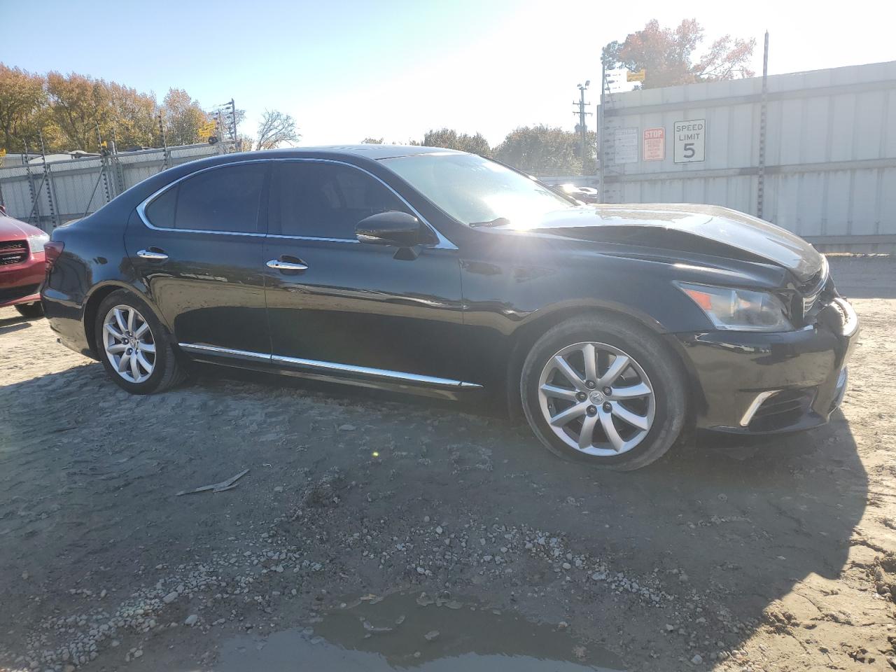 2013 Lexus LS VIN JTHCL5EF3D5019390 Copart auction photo, front end / minor dent/scratches damage thumbnail 4